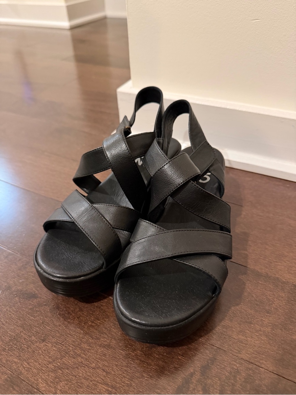 Bueno Nadia Platform Wedge Sandal Black